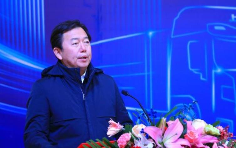 上汽紅巖鄂爾多斯基地天隆工廠投產，首批氫能重卡下線.jpg